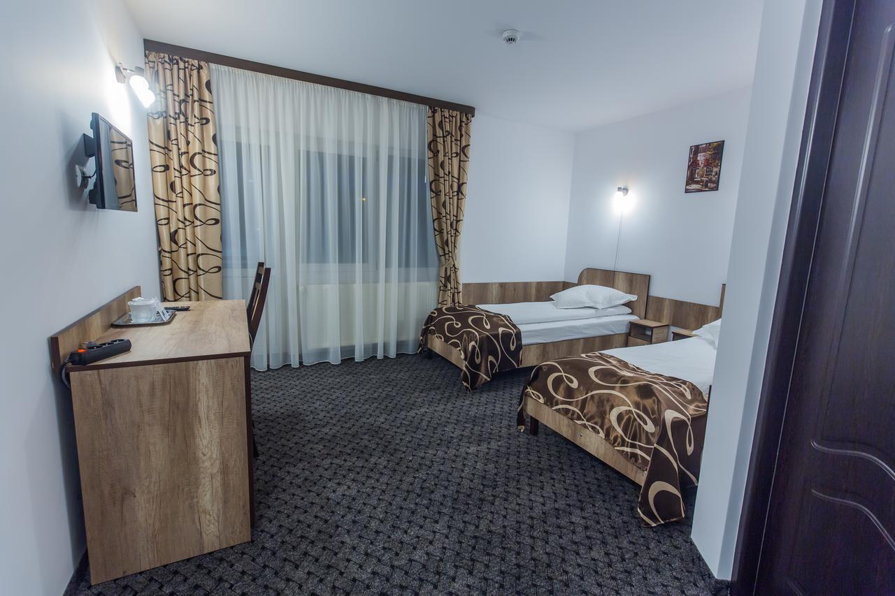 Hotel Raxand Residence Mioveni Luaran gambar