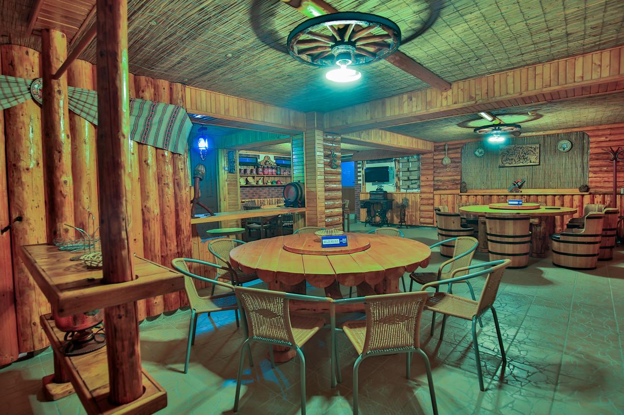 Hotel Raxand Residence Mioveni Luaran gambar