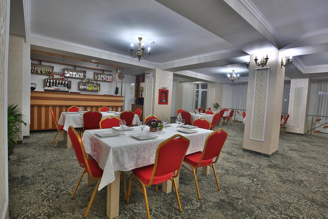 Hotel Raxand Residence Mioveni Luaran gambar