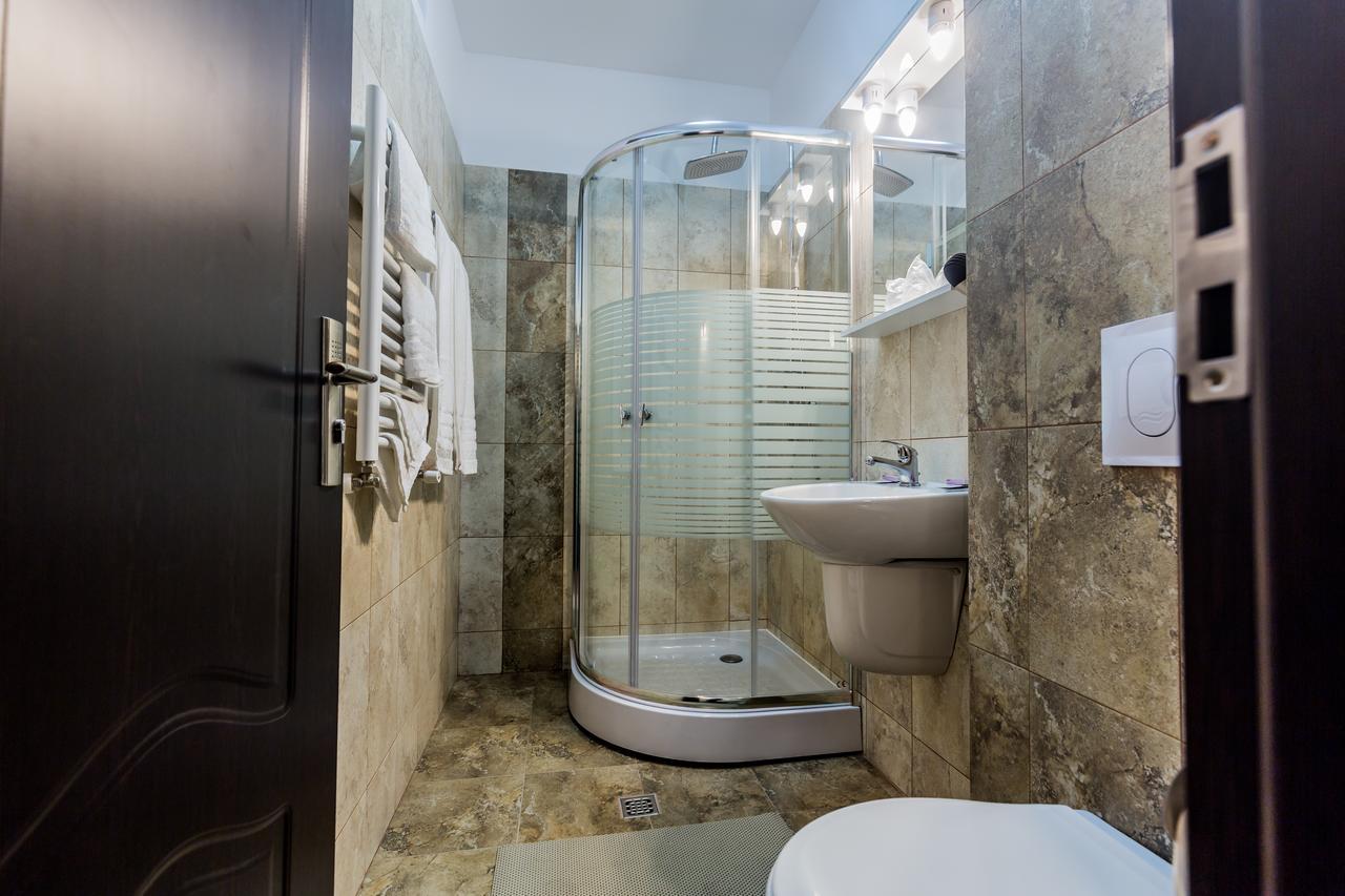 Hotel Raxand Residence Mioveni Luaran gambar
