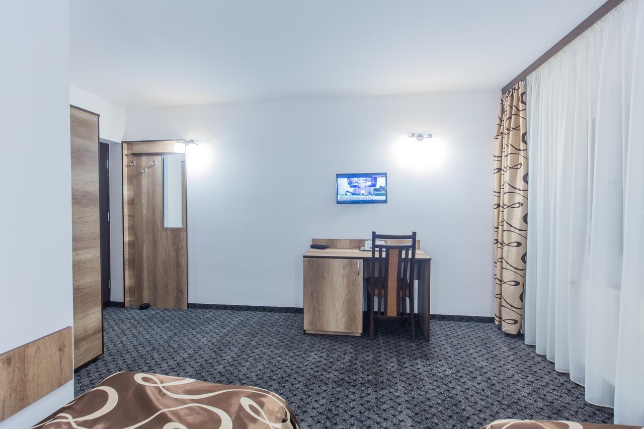 Hotel Raxand Residence Mioveni Luaran gambar
