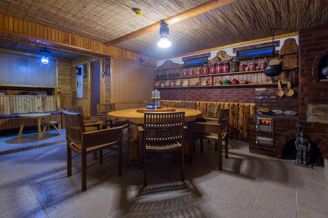 Hotel Raxand Residence Mioveni Luaran gambar